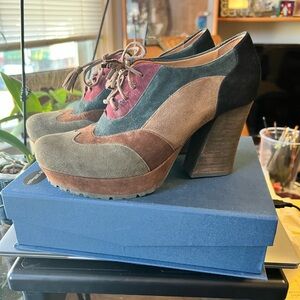 Earthies Women's Multicolor Suede Platform Lace-Up Oxfords